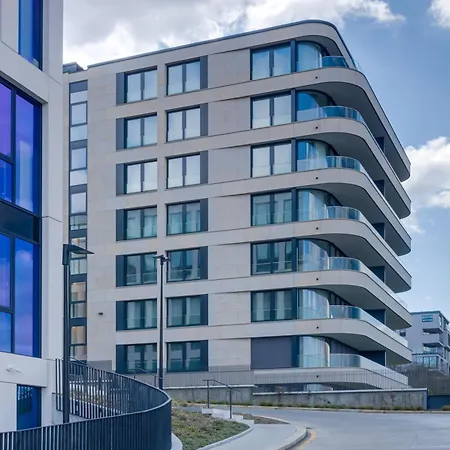 Private Rezidence In Apartamento *